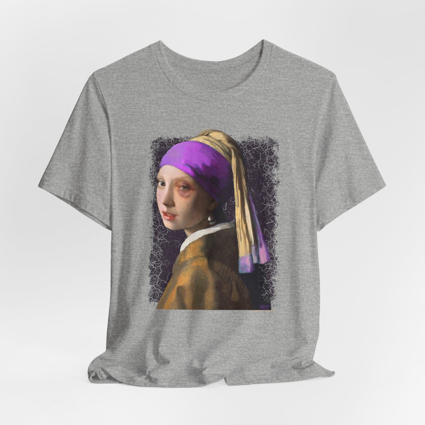 DK18: Girl With A Black Eye - Unisex S/S T-Shirt
