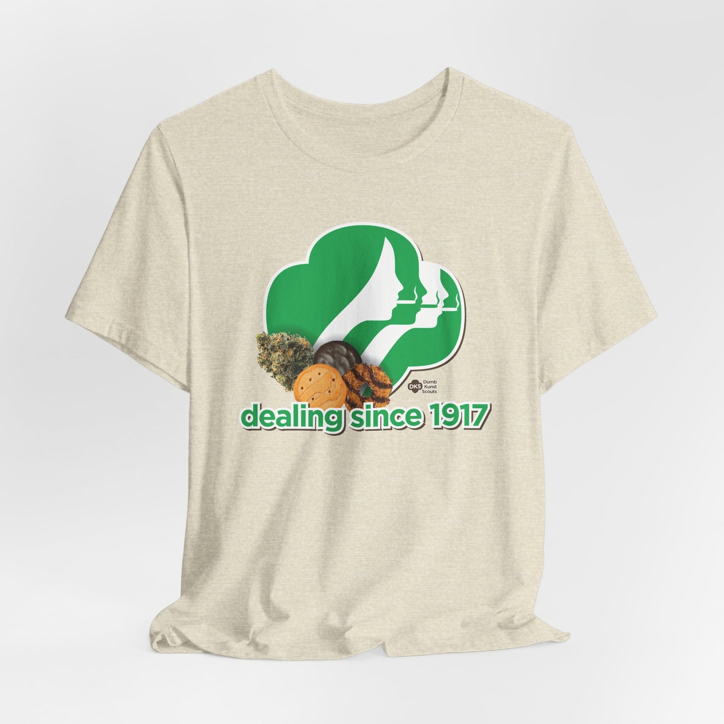 DK65: Cookie Dealer - Unisex S/S T-Shirt