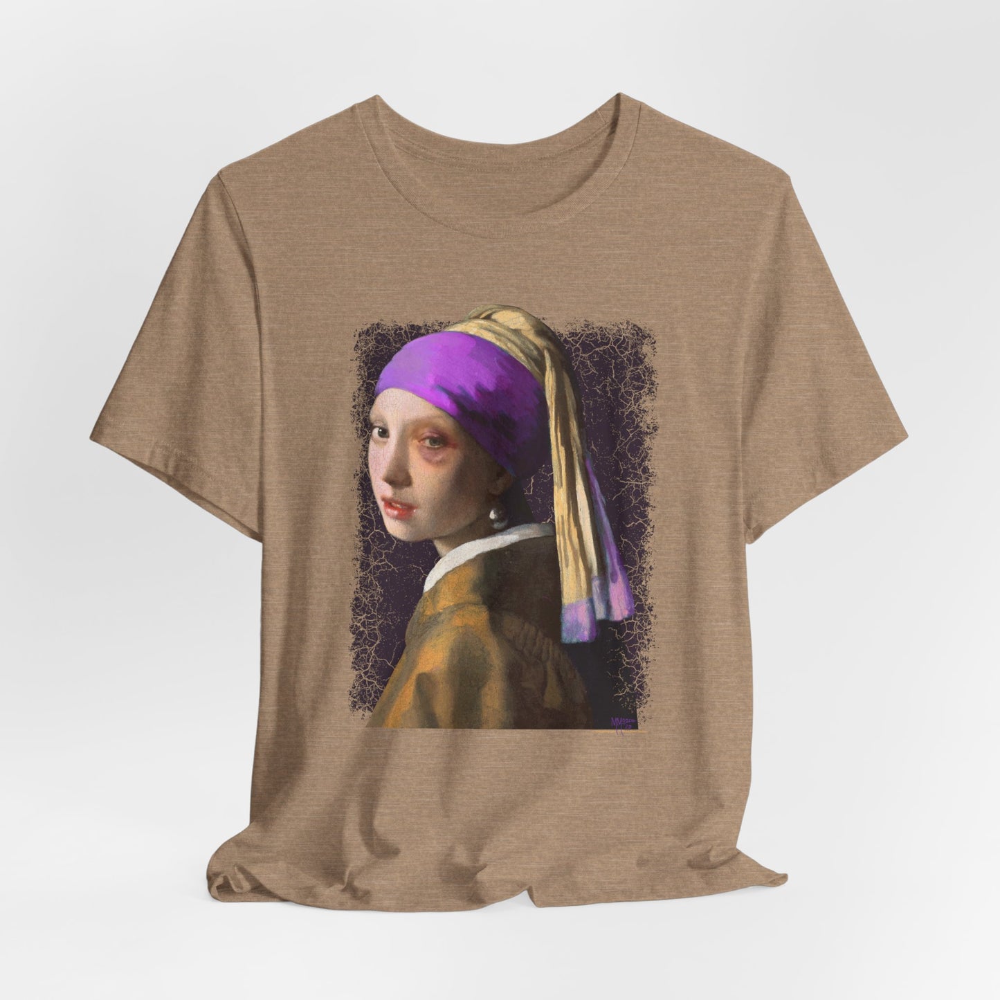 DK18: Girl With A Black Eye - Unisex S/S T-Shirt